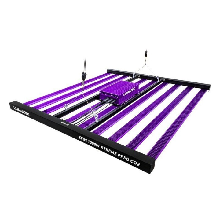Lumatek Zeus 1000W LED-Balken Leuchte montiert Draufsicht | Lumatek LED